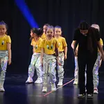 27 Hip Hop Grade 1 0998