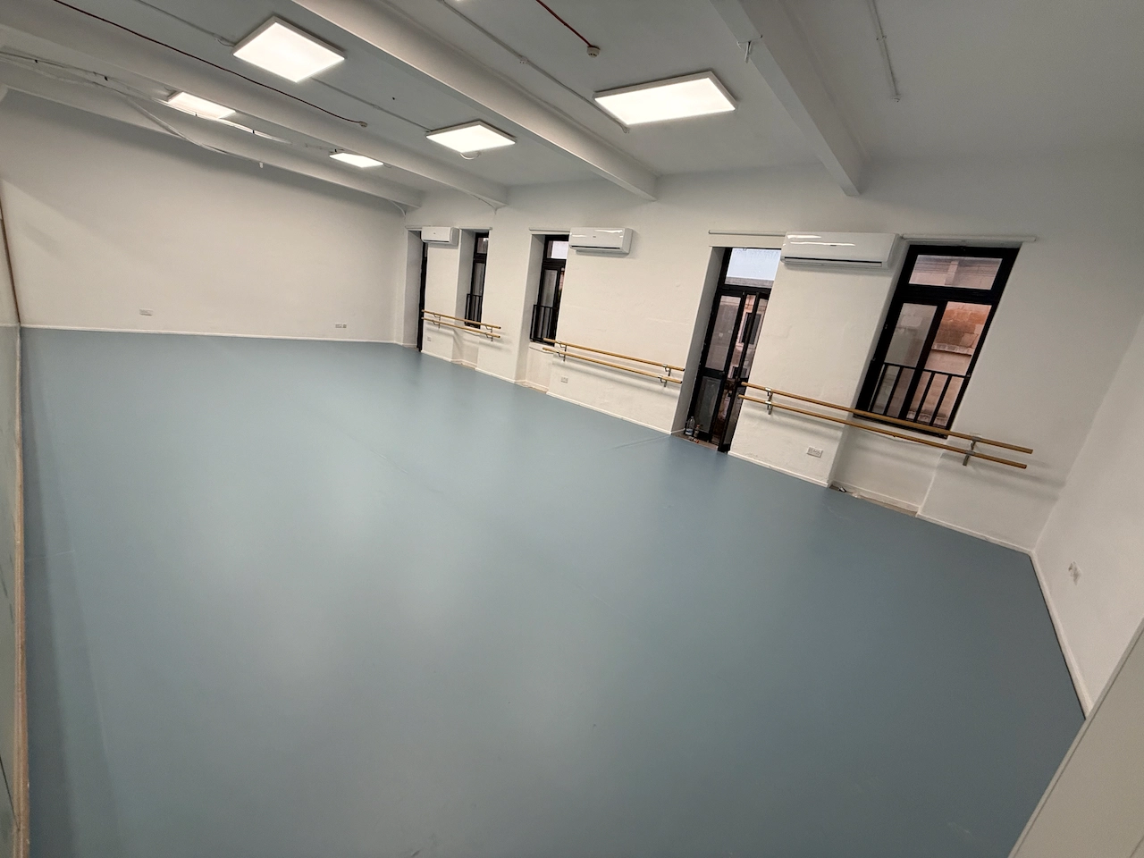 Studio 4
